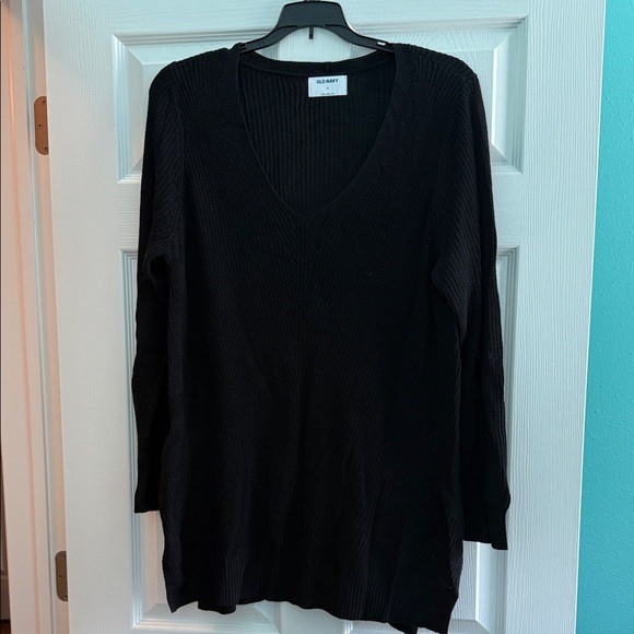 Old Navy Women's V-Neck Black Sweater - Picture 1 of 1